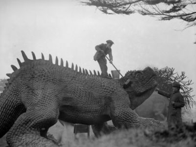 Albert_PrinceC's tweet photo. @cpdinosaurs You lots know musicians, royals, 'clever biology folk,' daily visitors and oh yes, Coburg lager. #DevilishDinos #PrinceProtector π©β€οΈπ¦ https://t.co/DXk7vHS7nN