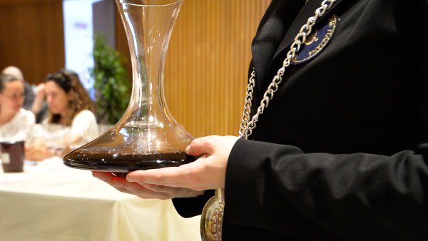 Le DOC e DOCG si presentano nei Vinum Lab. Dal 25 al 28 aprile, il 1°, il 4 e il 5 maggio, tutto il fascino e la cultura della tradizione vinicola del territorio si scoprono attraverso degustazioni 🍷🍾🥂 a cura dell’AIS Piemonte.
 👉bit.ly/2P7cLrN .
#vinumalba