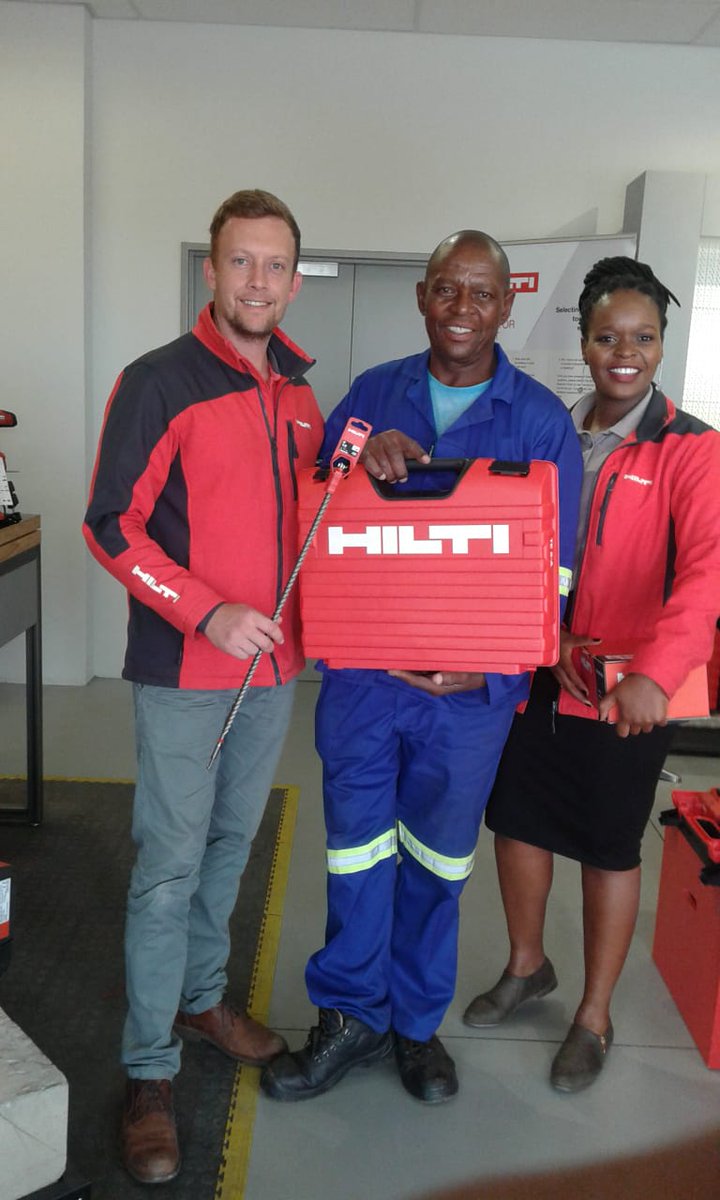 HiltiSAfrica's tweet image. Four hours till its over!
Hilti Stores are alive with excitement! 
Photo credit: Hilti Store East London and Waterfall.

Take a look at the amazing giveaways==&amp;gt;hilti.link/EDO
#HiltiZA #AprilTools #Powertools