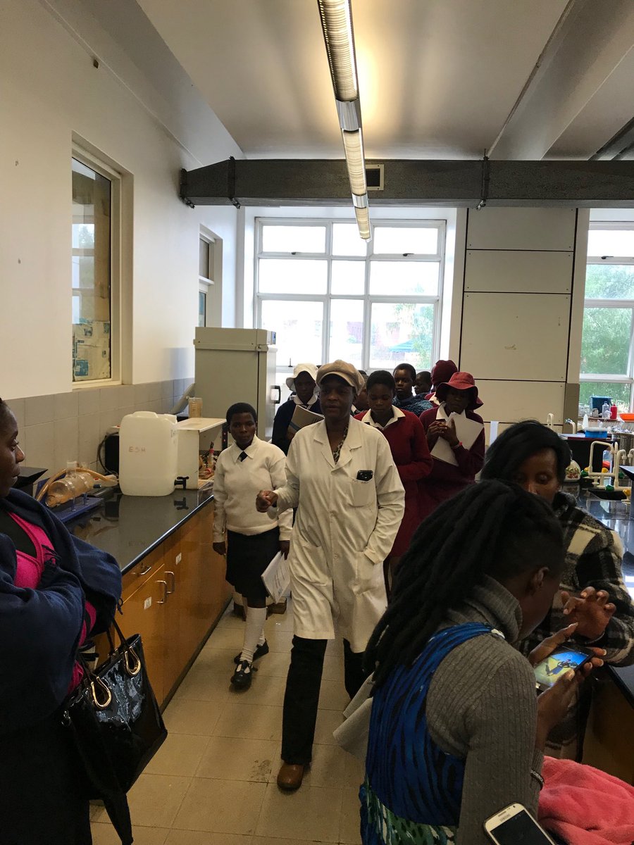 SiceloSTEMLADY's tweet photo. @nustzim with girls from rural schools without Laboratories enjoying the exposure🌸#MorefemaleScientist #Leavenichildbehind #BetterTheBalance @usembassyharare @BronteMoules @Techwomenzim @ElevateTrust @LecBiotec https://t.co/Qulc878f44