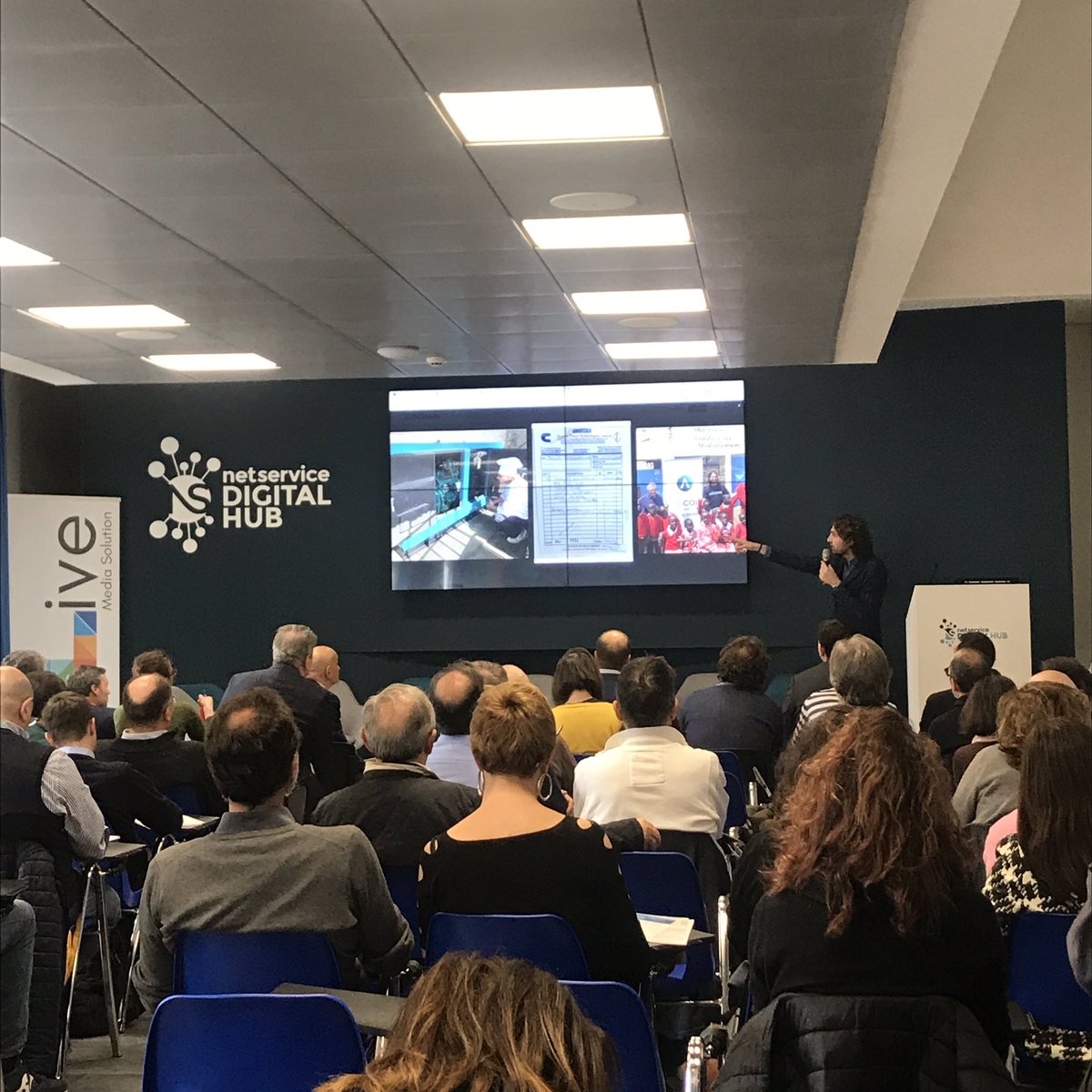 netservice's tweet photo. 🌻Yesterday was a very beautiful day...not thanks to the weather but thanks to @AlFundraising, @mydonoritalia, #Italia4Blockchain and @univca !
#Blockchainenonprofit #nsdigitalhub https://t.co/SZt3sejnho
