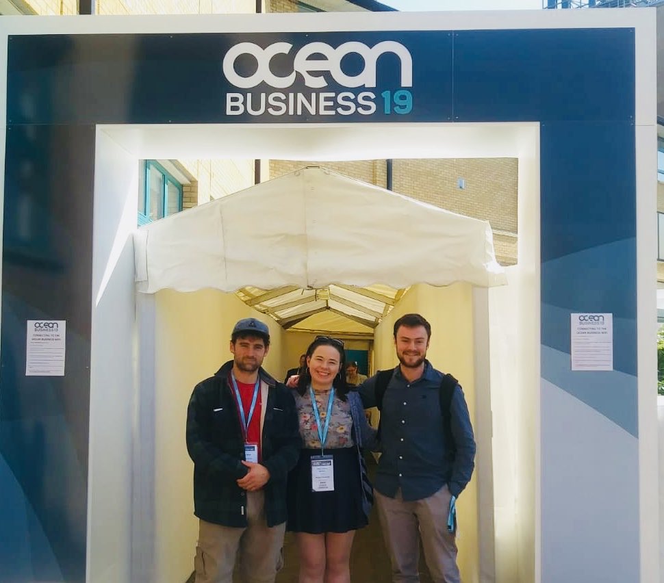 ClaireMedley4's tweet photo. @sos_bangor_uni students on tour!
Always exciting to visit the NOC but even better when there is lots of great @oceancareers advice on offer

Fun road trip with @Bw_Blackledge and @IWGeoscience. https://t.co/nT01lOW0I2