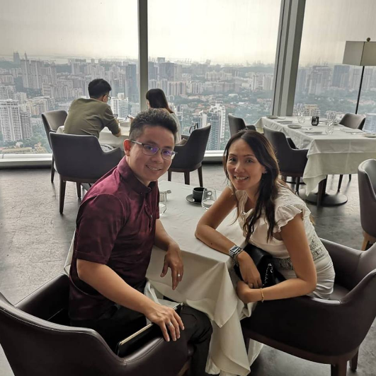 eddylimproperty's tweet image. Thank you Winnie for the smooth transaction for Draycott 8 done deal and experience the Huawei photoshoot non-edited. 

#draycott8 #huaweip30 #level55 #propnexpng #kenngdivision #askeddy #eddylimproperty #closing #closingthedeal