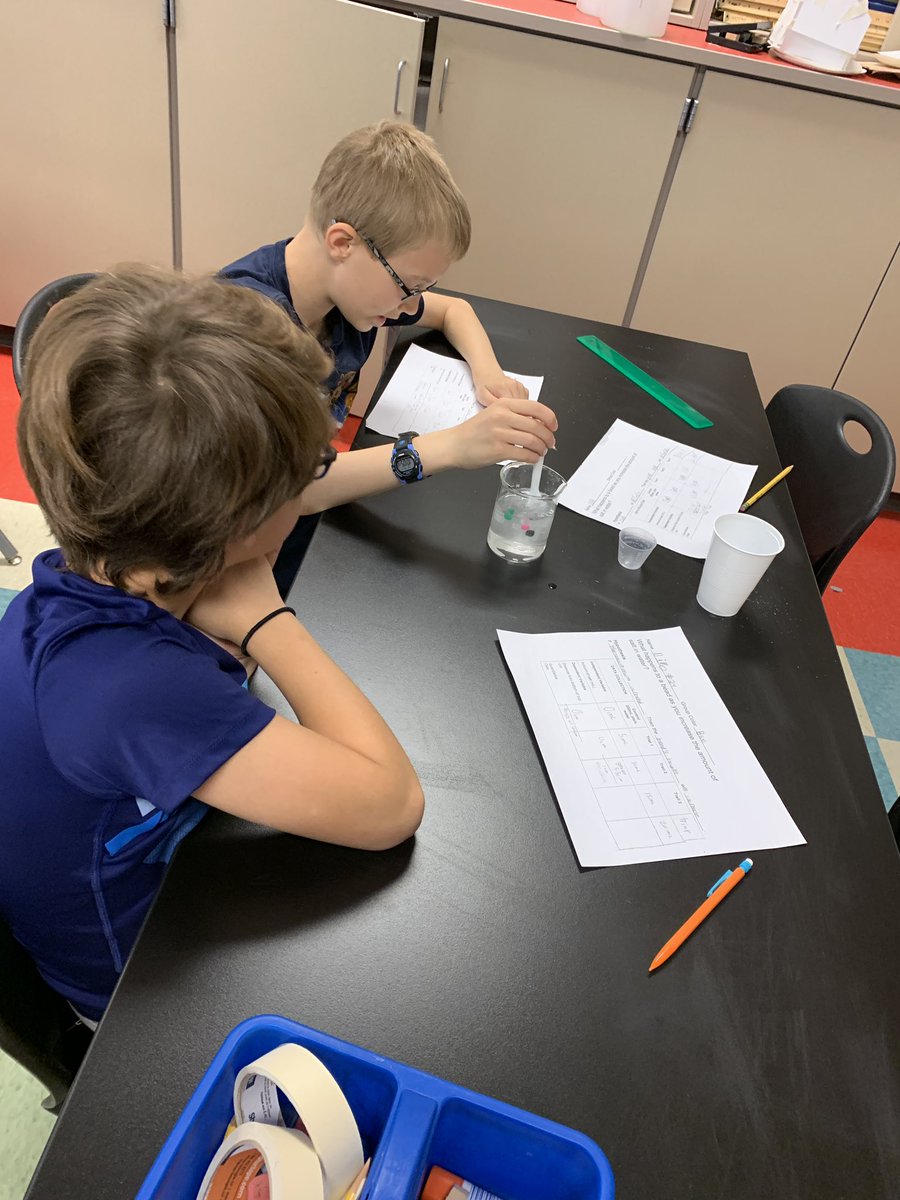 kaitchidester's tweet image. “How much salt does it take to make a plastic bead flot? G5 is using experimental design to better understand The Great Pacific Garabage Patch. #garbagepatch #environmentalawareness #experimentaldesign