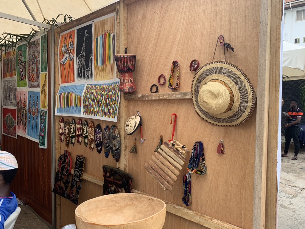 Refresh_vannah's tweet photo. Pass through our stand today at the University of Ghana Business School #destinationlegon19 @thePOE_T @TrulyAgbeko @Okyeamekwame @UNWTO https://t.co/pxFUL4ABu0