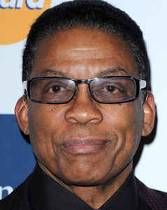 - Felicidades Herbie Hancock!
Que reine la fiesta en tu día y que cumplas muchos más!     HAPPY BIRTHDAY 