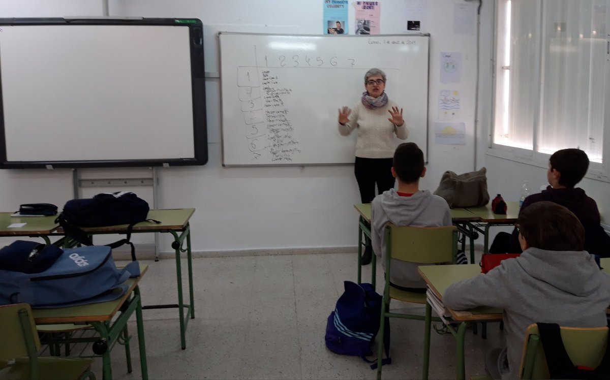 cimestepa's tweet photo. Hoy ha finalizado en IES Ostippo el taller "No hay color" impartido por @cimestepa y dirigido al alumnado de 1° ESO. Hemos analizado los estereotipos de género y la dignificación del trabajo doméstico y de cuidados.@IAMJunta @culturaEStepa https://t.co/oiIADWsmFi