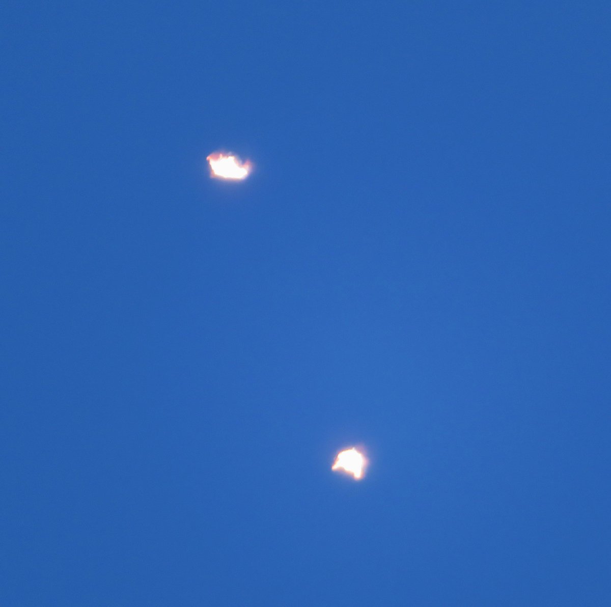 FLSpacePort's tweet image. #Florida🌴 #SpaceX #FalconHeavyLaunch #CCAFS 🚀#KSC 11APR2019
Booster Separation &amp;amp; Touchdown #BlockV 
#Photography #MyShots 🇺🇸
WORLDS MOST POWERFUL ROCKET @ElonMusk