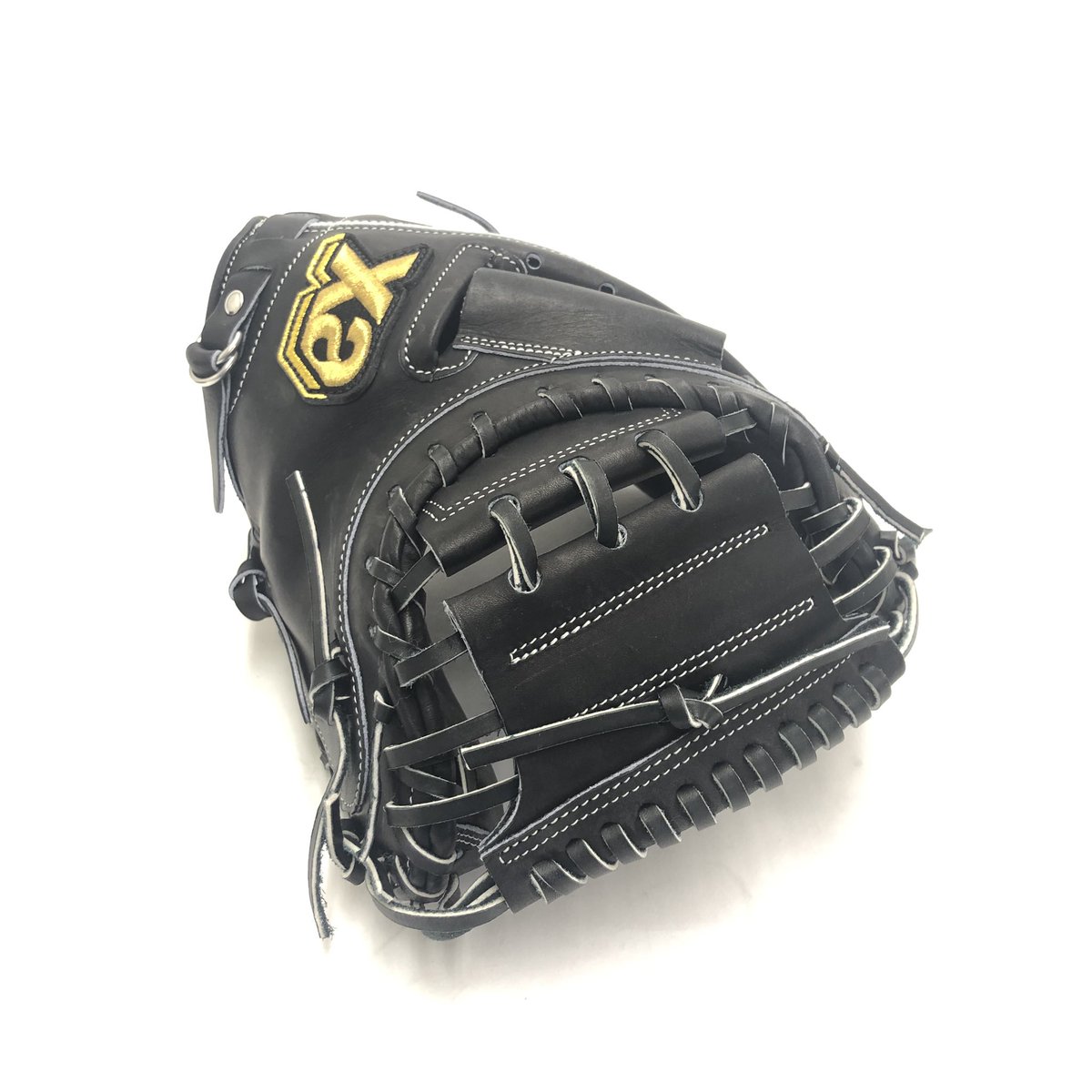 xanax_baseball's tweet photo. 2019年新商品の硬式トラストのキャッチャーミット⚾️
BHC-24619✨

中央にやや深めのポケットが作れ
軽快な動きと絶妙な捕球感を追求した
高品質のmade in japanの硬式キャッチャーミット‼️

ブラック単体のシンプルなミット✨

ピッチャーの能力を最大限に引き出すキャッチングを披露しましょう⚾️ https://t.co/eygETkpwvI