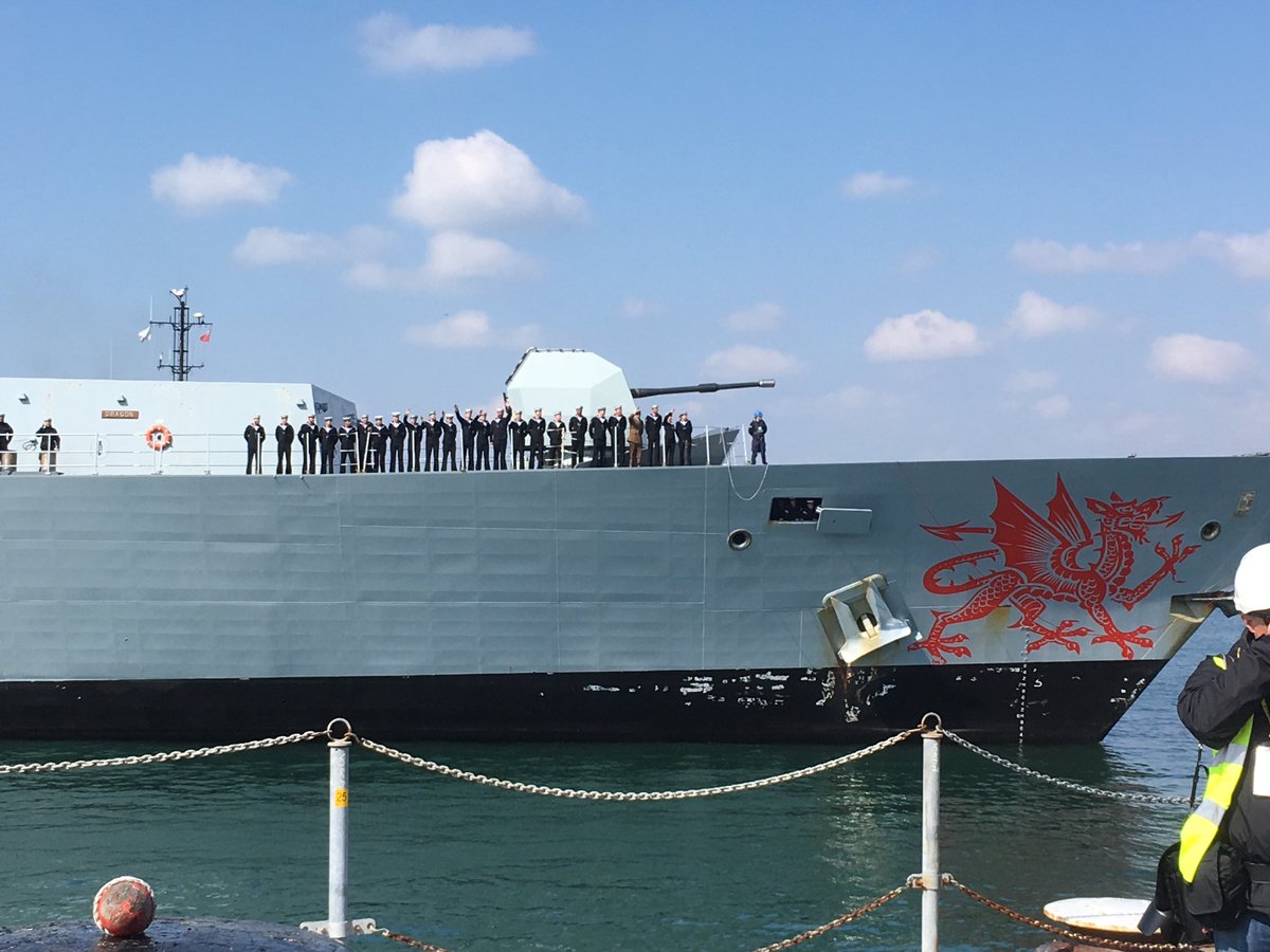 ⁦<a href="/HMSDragon/">HMS Dragon</a>⁩ arriving home now in Portsmouth after 7 month deployment. ⁦<a href="/BBCSouthNews/">BBC Hampshire & Isle of Wight</a>⁩ South Today, BBC1, 1.30pm and 6.30pm