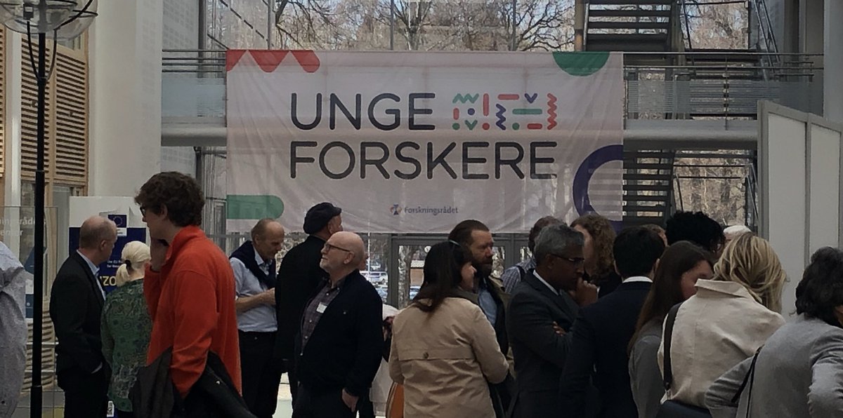CHundhammer's tweet photo. @forskningsradet deler idag ut prisene for unge forskere i alderen 13-20 år. Imponerende kandidater. @jarottingen @torp_cathrine https://t.co/KfVK1rLzXU