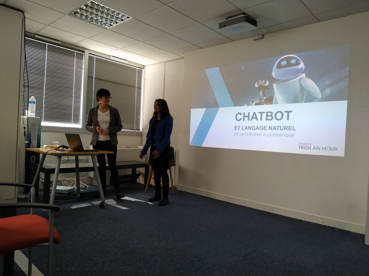 DGDRTweet's tweet photo. #Grenoble #Viseo En direct du #VTAH sur les #Chatbot avec @MarjorieDelrieu et Namrata Patel https://t.co/HEQHDDsr5c