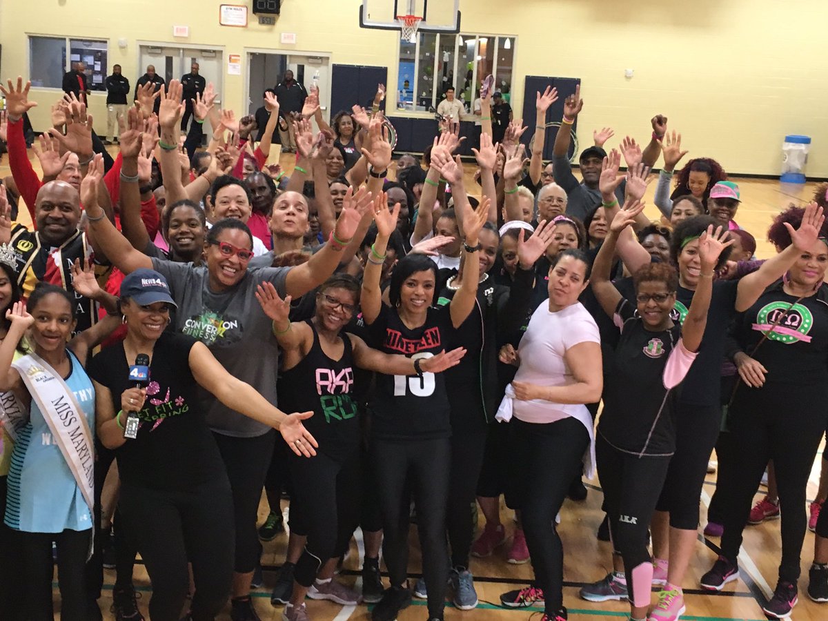 pgparks's tweet photo. We made it all the way through the Boot Camp Workout w/ @nbcwashington @MoletteGreen and @CEXAlsobrooks! Thanks to everyone for coming out the @pgparks Westphalia Community Center you did great! @PrinceGeorgesMD @WHURfm #PGParks #GetFit4Spring #LiveMore #PlayMore https://t.co/xZTfqMQRLY