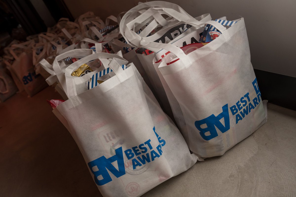 La noche de los @BestAwardsMkt fue una noche de celebración, tenemos que dar las gracias a todos los que la hicieron posible #MiceCatering <a href="/RonBarceloSpain/">RONI🔥</a> #Haribo @graniniES <a href="/puleva/">Puleva</a> <a href="/Schweppes_ES/">Schweppes España</a> <a href="/LegumbresLuengo/">Legumbres Luengo</a> #Apis #PróximaEstaciónEventos <a href="/VacaQueRie/">La Vaca Que Ríe</a> <a href="/Babybel/">Babybel</a>  <a href="/Exaprint_es/">Exaprint</a>