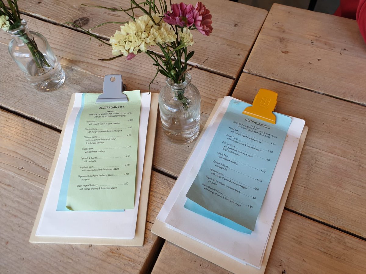 #Lifestyle 

Mein Post zum Pie me Café in Bonn Endenich ist online. Lecker war es - Soulfood pur! 

chezkimjoelle.de/pie-me-cafe/

#food #chezkimjoelle #piemecafe #piemecafeBonn #Bonn #Gastro