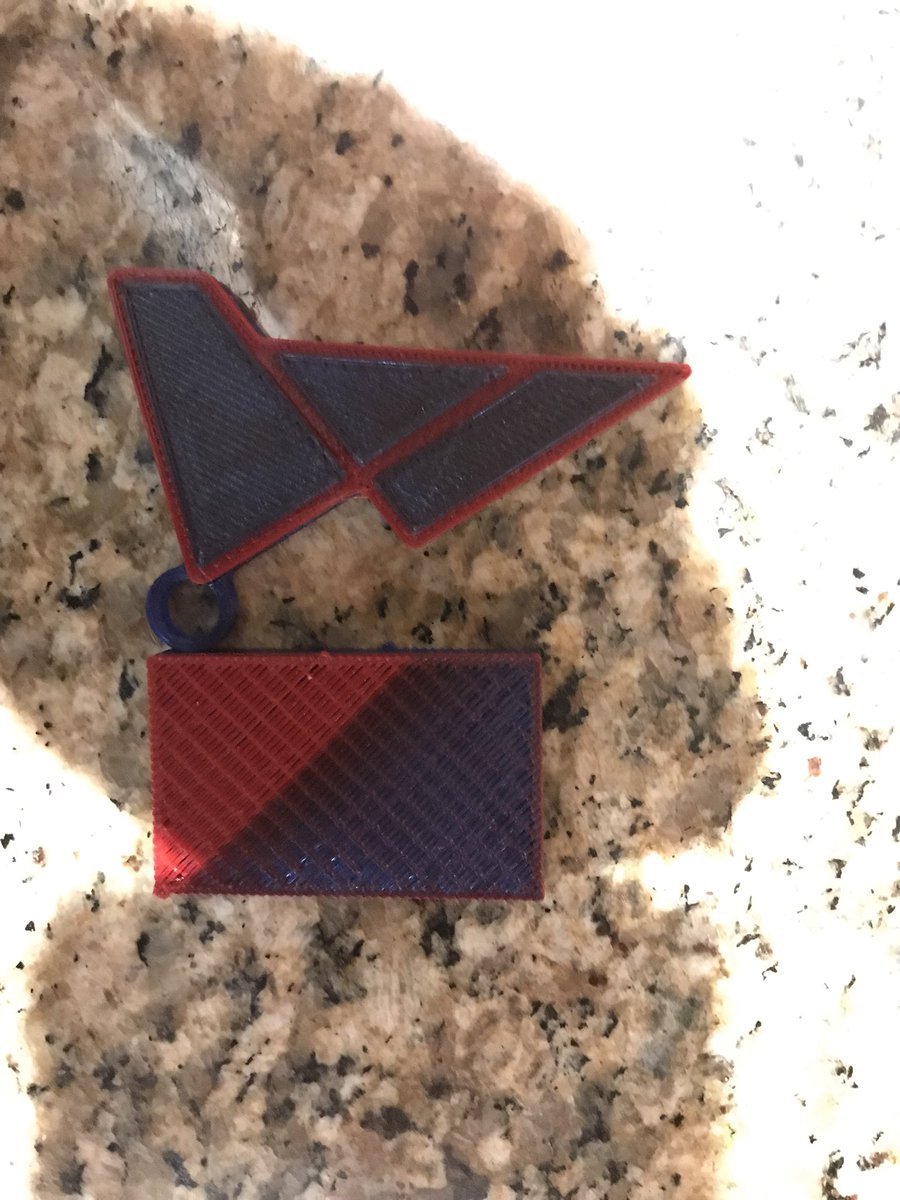 proteadesignllc's tweet photo. Got sent these two photos by mr. TJ Thompson. He printed the multicolor keychain from Mosiac. No scaling was done and here we see the material waste by Selectra vs Palette. The one with the tiny bar was made by Selectra, a considerable saving was realized. https://t.co/Ln3OJhYaW3