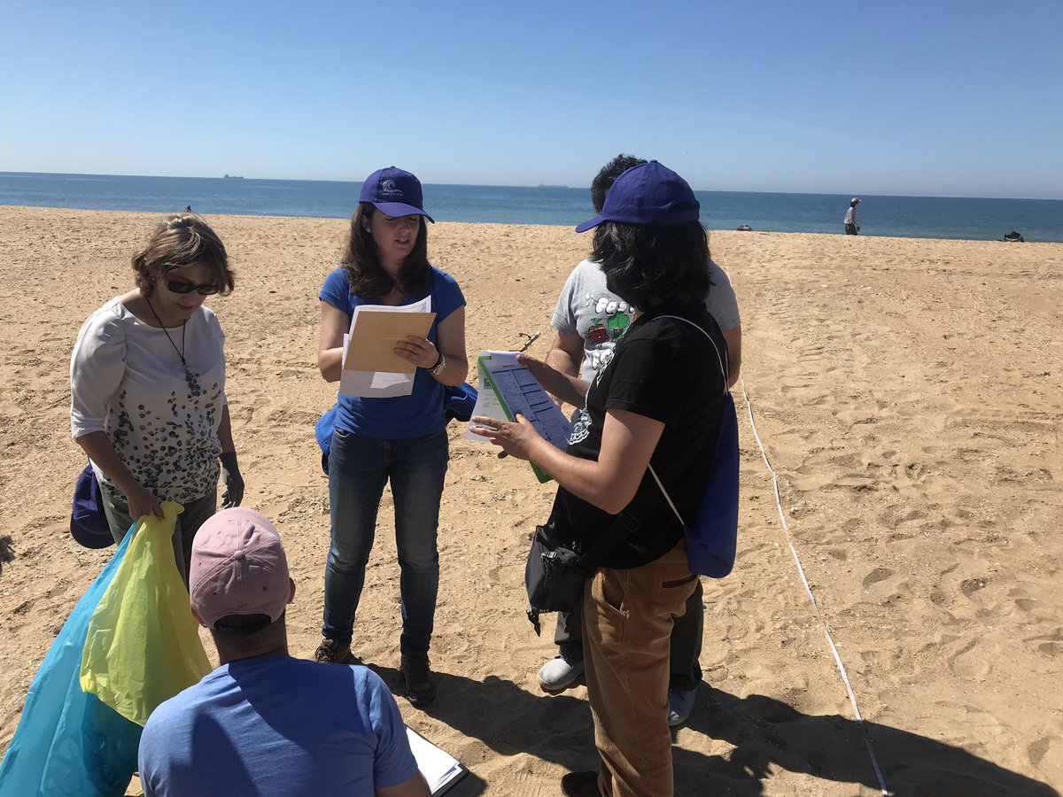 patypuig's tweet photo. Beach clean up event at the International Forum on Marine Litter and Circular Economy #Marlice2019 #oceanresponsibility @basurasmarinas @Surfrider @ambienteeuropeo https://t.co/3gR96y7j1A