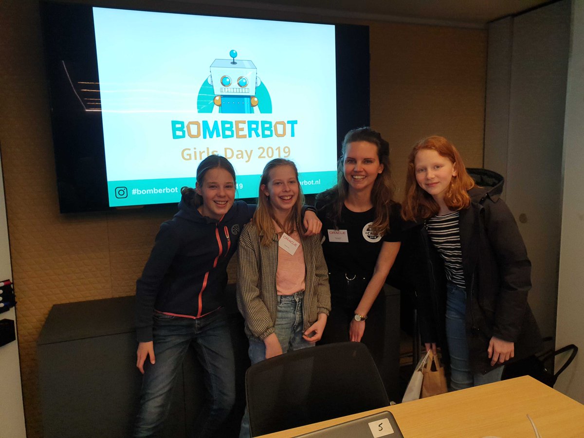 Bomberbot tweet media