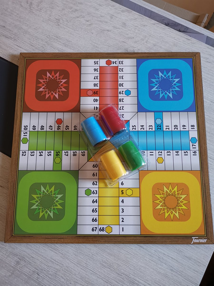 Os acordáis? Se lo acabo de comprar a mi hija 😍
Te das cuenta de que si sigues una buena estrategia es probable que ganes, sino, seguro que pierdes
No todo es el azar...
#copywriting #copywriter #estrategia #emprendedoras #emprendedor #marketingdigital