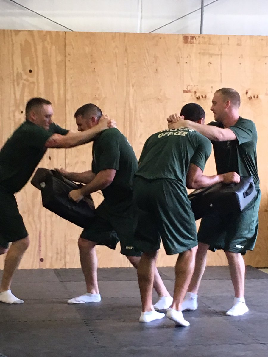 dakotafarms's tweet photo. Week 4 of 18 is coming to a close for E-1-19, had lots of defensive tactics this week and some outside classroom time! Very fitting for a Game Warden!! #gamewardens #thefuture #trainhard #trainoften @ARGameandFish @megan_marie22 https://t.co/7ZSyOm02ZP