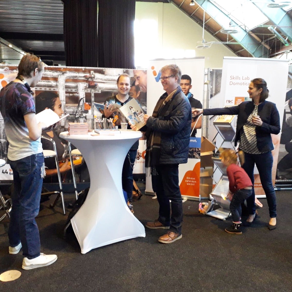 MBOAlmere's tweet photo. Vandaag stonden wij op Beleef Techniek in Harderwijk om alles te vertellen over onze techniekopleidingen!πͺ #rocvf #beurs #beleeftechniek #techniek #studenten @rocvanflevoland https://t.co/23K9NXy7Gu