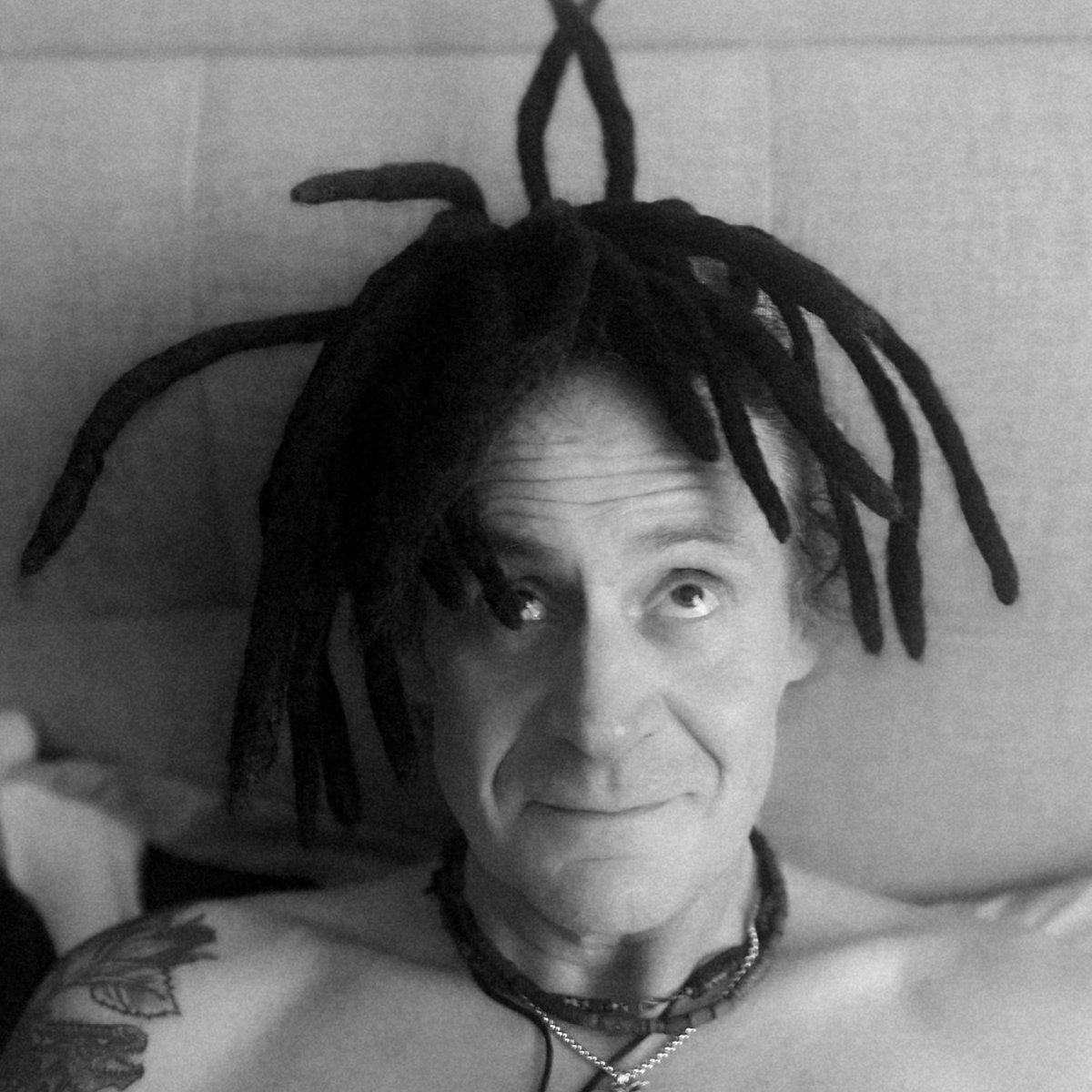 crimsonwitchart's tweet photo. When the #dreadlock Pineapple flops leaving the #whitby whale bones on your head ! π #dreadlocklife #dreads https://t.co/RCuuE7gMrz