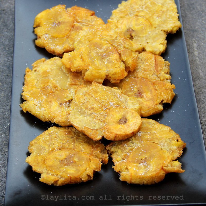 ¿Qué dicen ustedes? 

RT🔁: Patacones de Guineo
Fav♥️: Patacones de plátano.