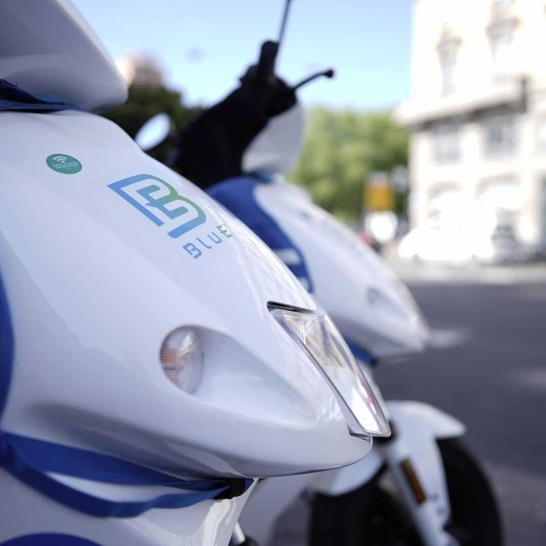 CityscootMilano's tweet image. #EMobilityIs
#BluEeMobilitydays

Il weekend è appena iniziato ma le giornate 🔵 non sono ancora finite!
Questo weekend vi aspettiamo nei nostri BluE Hub insieme a @BlueEmobility! 😉