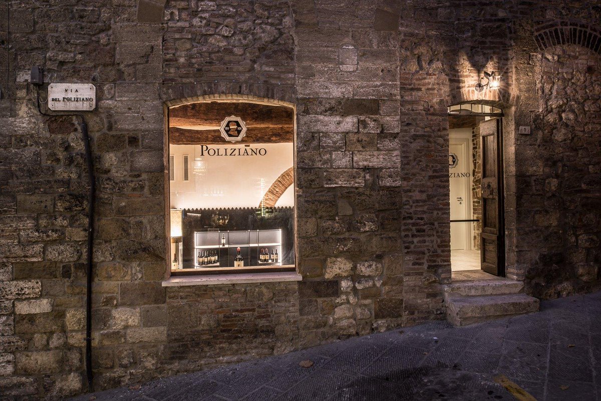 PolizianoAzAgr's tweet photo. Our Enoteca "Le Stanze del Poliziano" will be open even on
April 21st
April 22nd
April 25th
May 1st
10:30am to 6:30pm... Come and taste!
#winelover #vinonobile #montepulciano #lestanze #winetasting #tuscany #tuscanwine #polizianowinery #asinone #family https://t.co/I3e1znVOxs