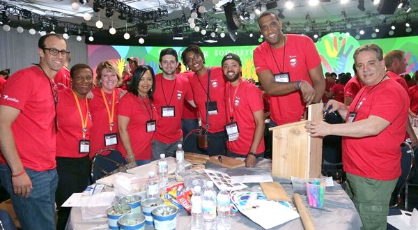 AstellasUS's tweet photo. This #NationalVolunteerWeek, we take our hats off to the thousands of Astellas employees who donated their time to hundreds of community partners last year to help build a brighter tomorrow for people and communities in need. #ChangingTomorrowDay #TakeADay https://t.co/1yJAF5TUHq