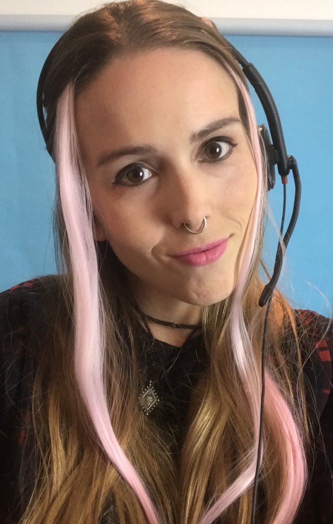 FrancescaLWhite's tweet photo. Approve of my next self-tape look? #acting #ilovedressingup https://t.co/lDLfHrYjgt