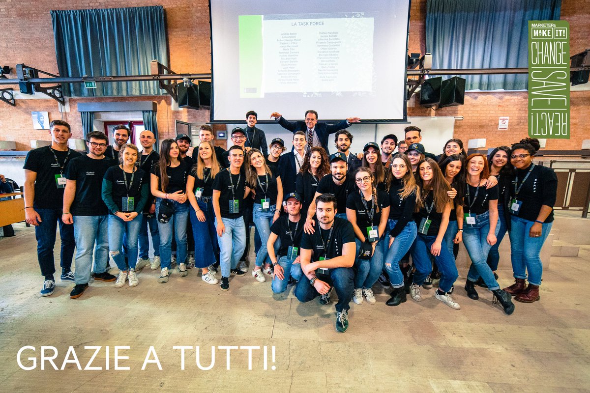 mktrsclub's tweet photo. Dopo due mesi di lavoro fianco a fianco siamo arrivati alla fine, ciò che abbiamo ricevuto è la voglia di portare il #MakeIT19 nel cuore ✨ Questo non esisterebbe senza di voi, il motivo per lavorare sempre di più: vedervi colmi di entusiasmo è la ricompensa migliore. Grazie💛 https://t.co/XZ7Op9sPgC