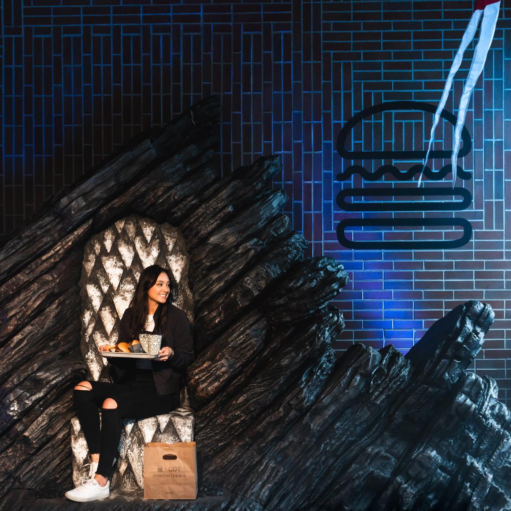 Shake Shack On Twitter Our Hot Chick N Flew The Coop But We Ll Keep Ya In The Loop On Any Other New Menu Additions twitter