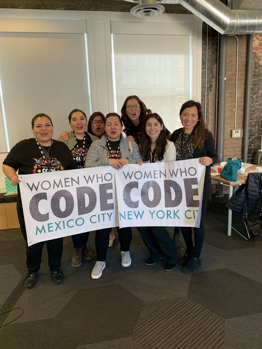 ¡Hermanas mexicanas desde el chapter de #NYC!
Y sí, gritamos “¡tacos!” En vez de “cheese” 😂
#CONNECT2019 #WWCode