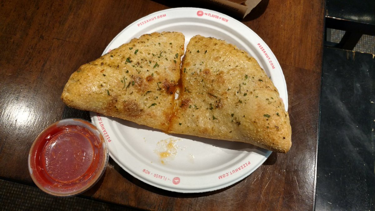 jacketstime's tweet image. Okay @pizzahut, this is big time. I just ordered a legendary P&apos;Zone but had my local store leave off the baked on cheese and instead finish the crust with Hut Favorite seasoning.  It is AMAZING.  Better than the standard recipe. Something to consider. #PZone