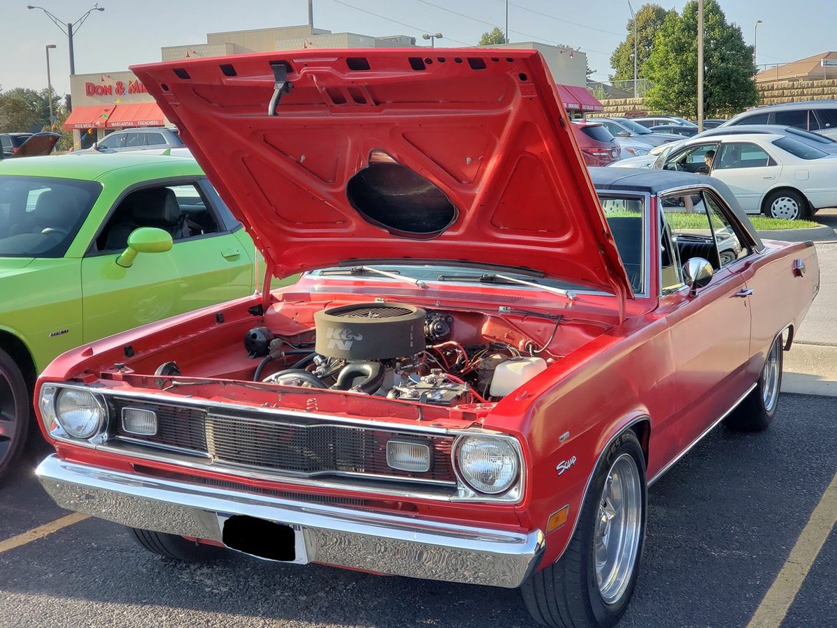 PONDimonium's tweet photo. Happy #frontendfriday #FEF
#mopar #plymouth #valiant #scamp #1971 #notadart #lunati #keithblackinc #molodon #TTIheaders #lokar #holley #edelbrock #coperacingtransmissions
Left the dust cover on. Oops. 🤦🏻♂️ https://t.co/XgPLyc1x8i