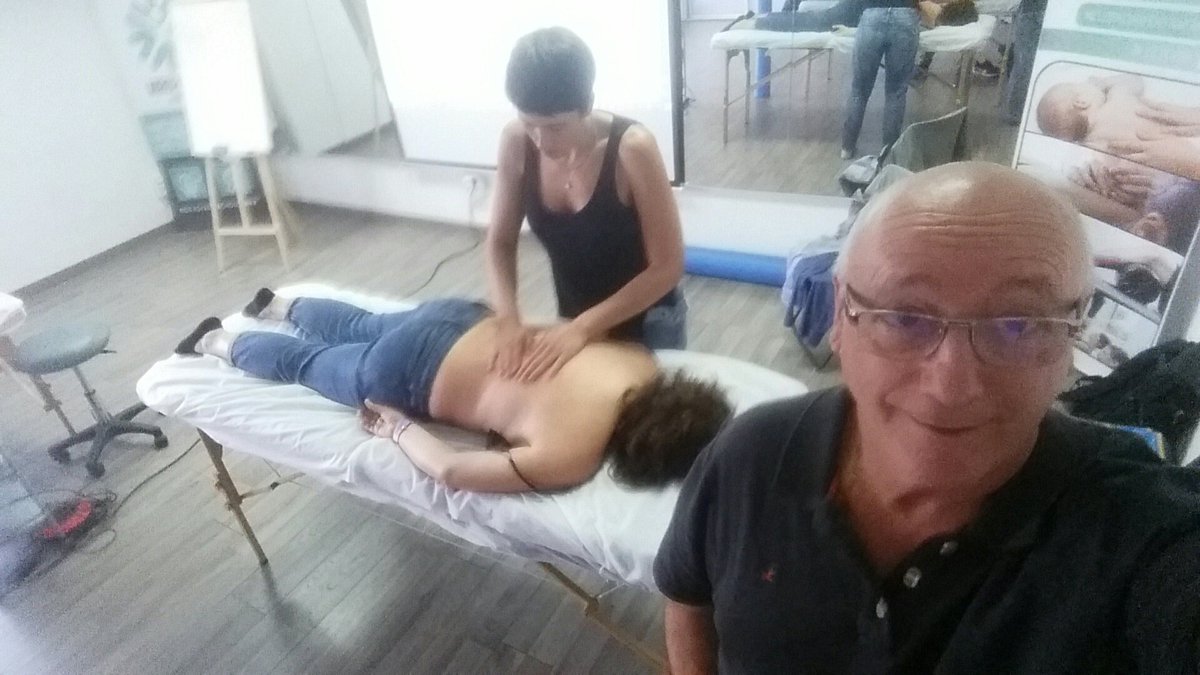JuanPold's tweet photo. Acabamos de empezar una nueva edición de #fisioterapia #Pold  en Albatera (Alicante) de la mano de #fisioform https://t.co/H8cpgSPIXD