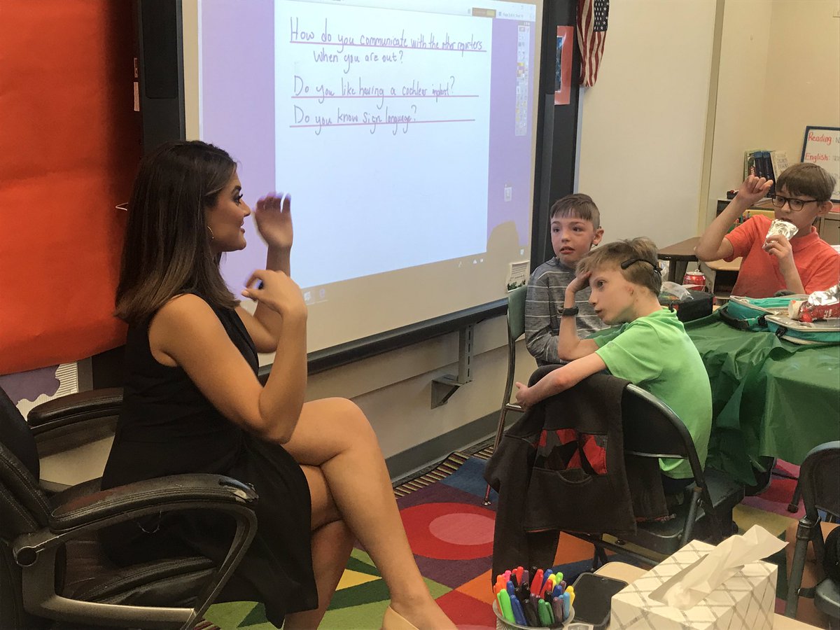 PeeblesElem's tweet photo. Look who is in our house ?? So honored to have Elana LaQuatra speaking to our kids today. #thankuforcoming #willwebeonchannel4news? https://t.co/gWjkut3Gjh