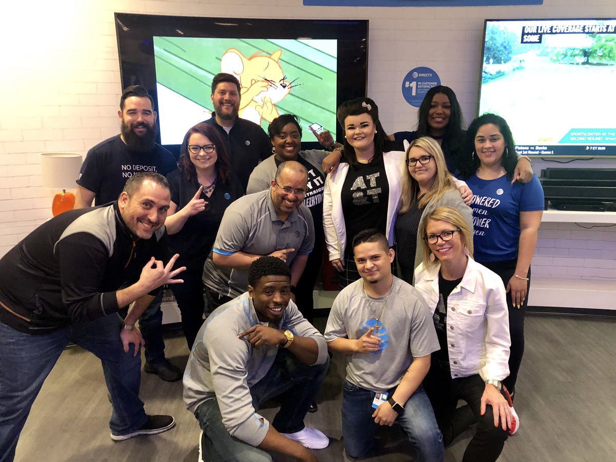 Had an awesome time with our fearless leaders <a href="/404girl/">Betsy Francis</a> <a href="/AdamMRagab/">Adam M. Ragab</a> &amp; <a href="/theriddler704/">Stephanie Riddle</a> celebrating AT&amp;Ts #️⃣1️⃣ in the nation #blazingfast network💥🔥 #RiddlezRydaz #greatness #inittowinit