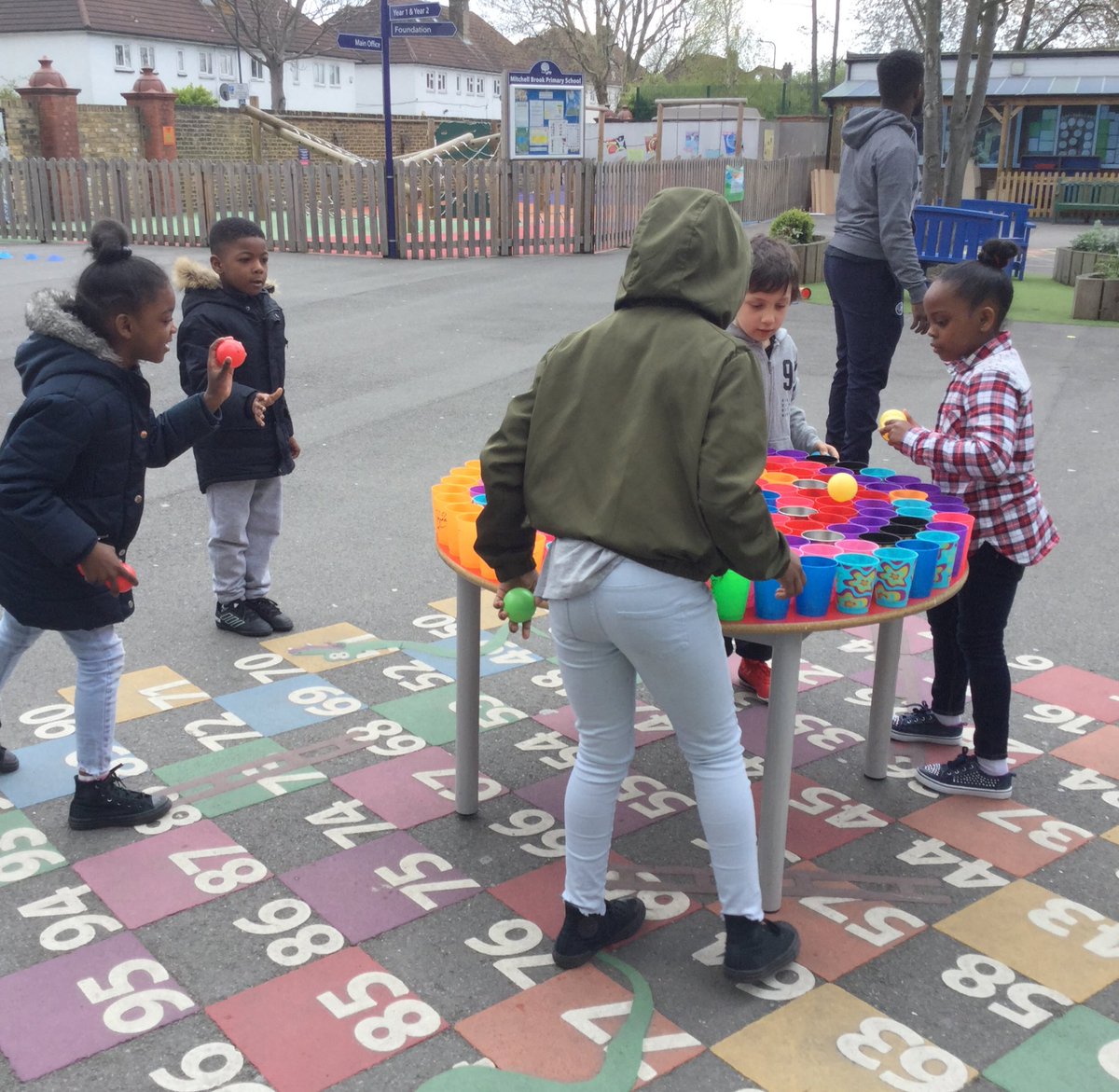 MBrookprimary's tweet photo. Itโs Funfair Friday at playscheme today! Lots of games, competitions, an Easter egg hunt and some medals to be won! #eggcellent #easterplayscheme https://t.co/NYselAqRFb
