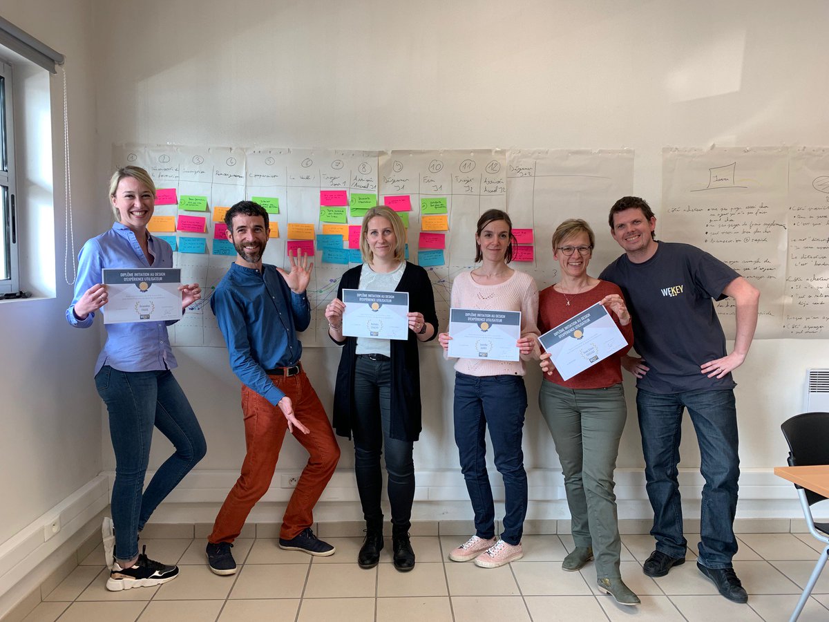 WEKEYJob's tweet photo. Ces 10 et 11 avril, @WEKEYJob réalisait sa première formation d'initiation au design d'expérience utilisateur 📲 Un grand merci à nos participants pour leur implication et à notre formateur pour son professionnalisme et sa bonne humeur 😄 #WEKEYform #UxDesign #Niort https://t.co/PRSkuHrtKk