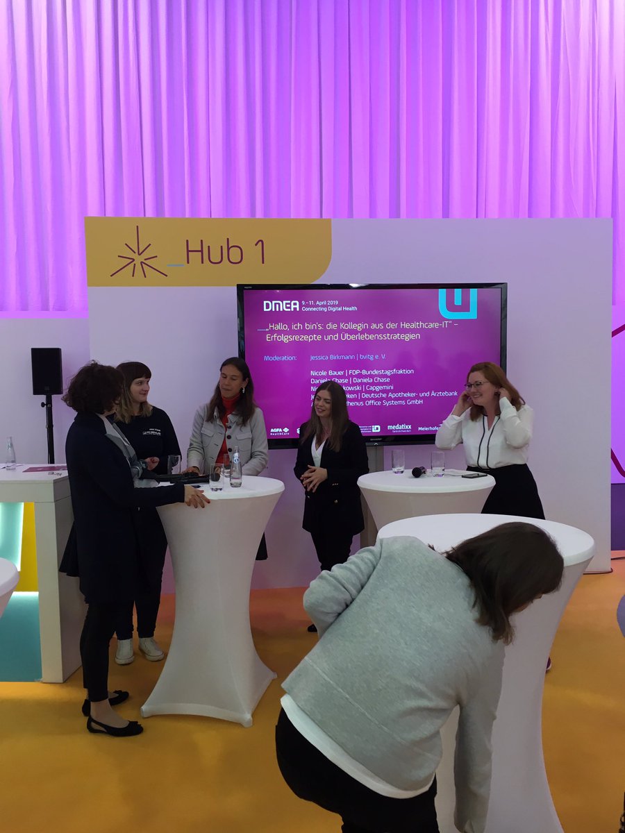 Great discussion at #demea yesterday with interesting insights and tips from amazing women – talking about their experiences in healthcare IT #Shehealth 👍🏻 <a href="/Nicola_Ciensk/">Nicole Cienskowski</a> <a href="/JessicaHanneken/">Jessica Hanneken</a> @anjastahr ... Nice to meet you @SchirmFliegerin! 🙂 #healthcare #healthtech