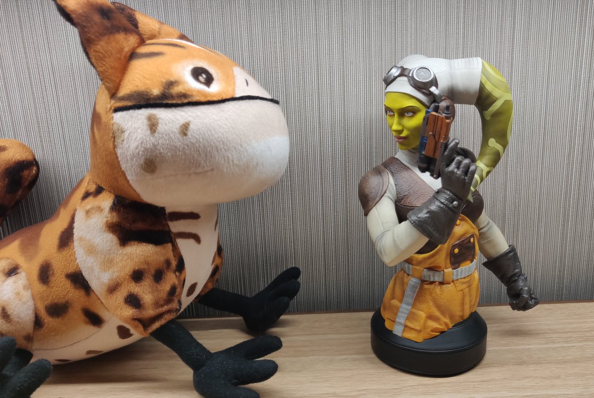 Hera! Where's Ezra?  #LothCatAtSWCC  #StarWarsCelebration