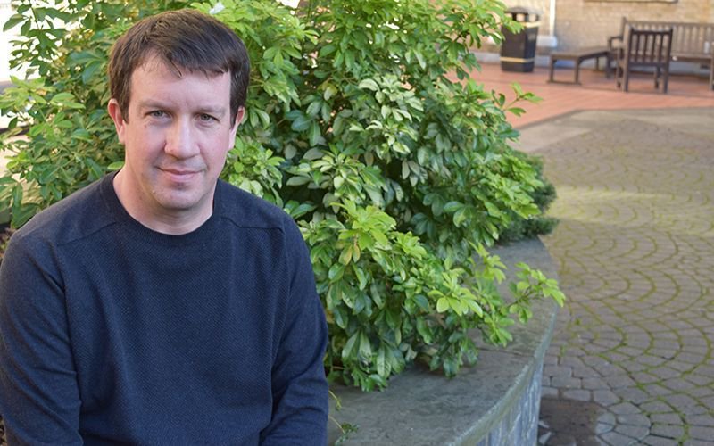 Andrew Smith has been appointed Professor in Oral Health Sciences. Andrew studies the innate immune response within healthy &amp; diseased tissue w/ work on many conditions from Crohn’s disease to ulcerative colitis to lichen planus

Congratulations Professor! buff.ly/2U7Ep8Y