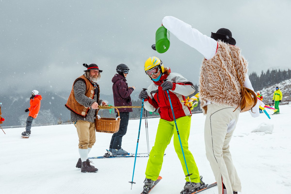 Jarná lyžovačka so skvelými zážitkami v Jasnej i vo Vysokých Tatrách 🌤 🌾⛷🙂🐣
tmr.sk/pre-media/tlac…

Top spring skiing adventures in Jasná and the High Tatras 🌤 🌾⛷🙂🐣
tmr.sk/media/news/top…