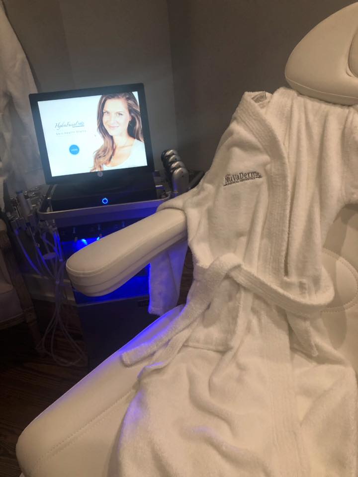 nuvaderm's tweet photo. Stop by #NuvaDermRX and #treatyourself to a #HydraFacial -- Now 15% off for all new clients! Kick back, relax and walk out with skin that glows. 💁 Call us today at 409-384-3933 or visit https://t.co/4STnGB4gRc to book your appointment! #medspa #jaspertx #treatyoself #facial https://t.co/7amANDzgMN