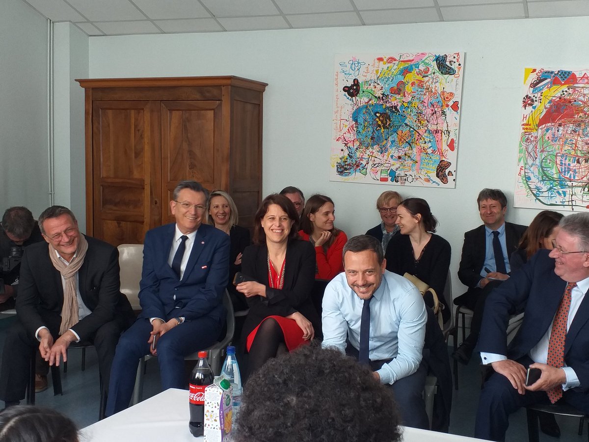 La visite d' <a href="/AdrienTaquet/">Adrien Taquet</a> se poursuit à la maison d'enfants La Cordée à <a href="/ClermontFd/">Clermont-Ferrand</a>, à la rencontre des professionnels et des enfants: échanges chaleureuw et témoignages sur les parcours, les obstacles mais aussi les réussites