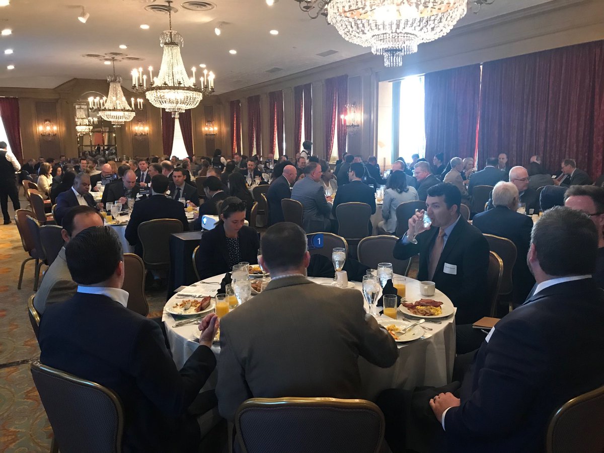 hbharral's tweet photo. Great crowd at Leadership Fort Worth breakfast on new transportation technologies. #LFW https://t.co/PI54SZitga