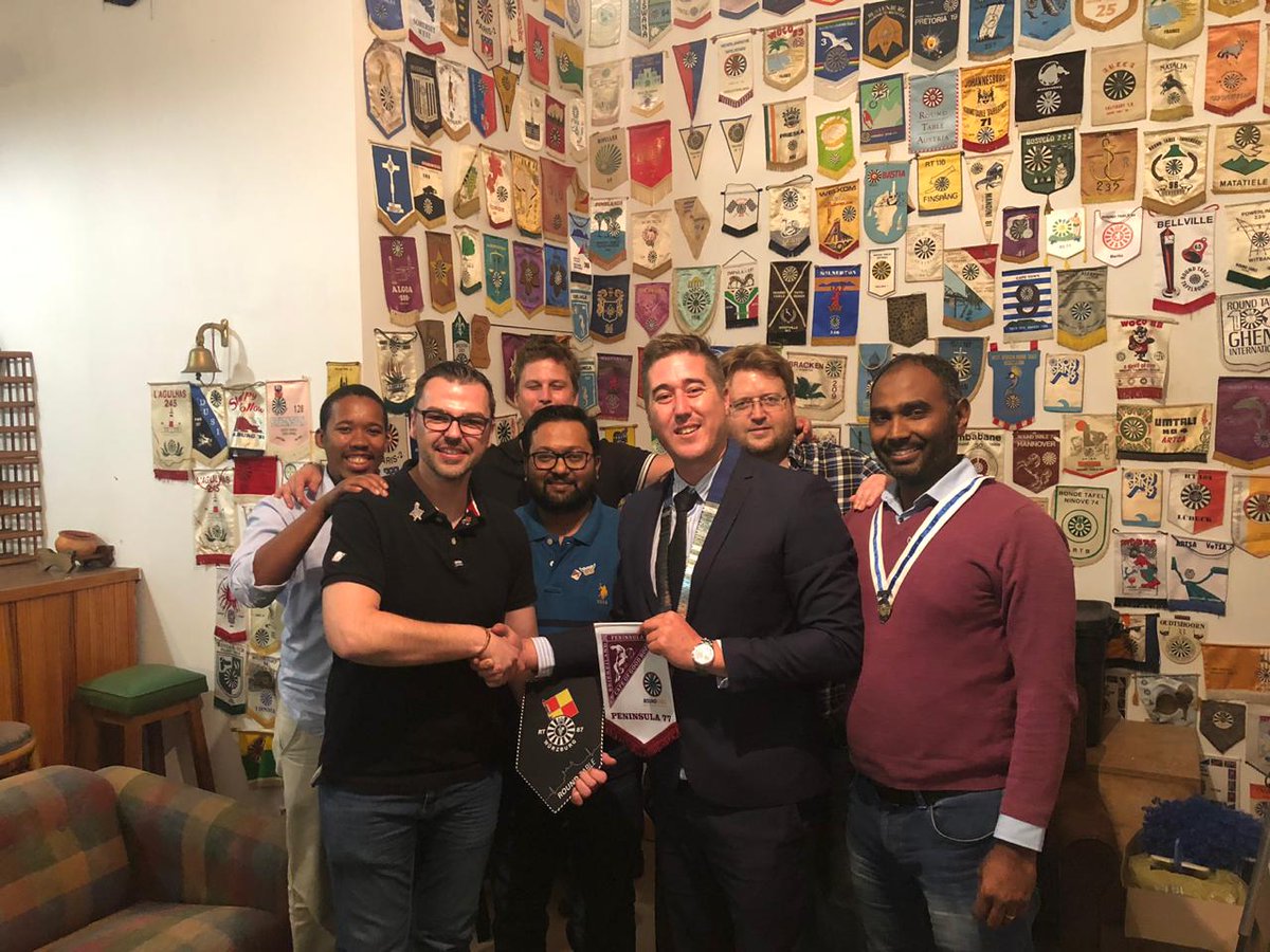 Round Table Pen 77 tweet media