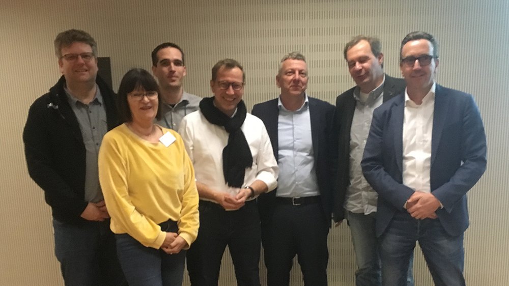 AUMAeV's tweet photo. Gestern auf dem Markt der Möglichkeiten für angehende Ingenieure in der Veranstaltungswirtschaft für Studierende der @BeuthHS im bcc Berlin. Bettina Rosenbach, AUMA, sprach über die Messewirtschaft. Weitere Referenten: https://t.co/NbjZiG6j5R #Messeberuf #MesseTalent https://t.co/BmFIJtmNIA